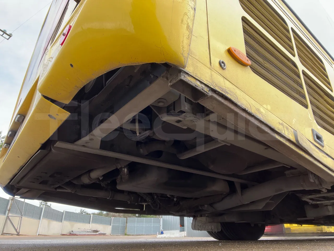 Mercedes-Benz OC500LE 1830H - EUR4 - 220kW -13.200m - axle 2 shock absorbers 1 left