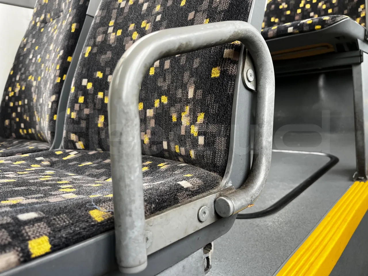 Volvo B4SC 7900  - Euro6 - 177kW - 12.134mt - armrest detail photo