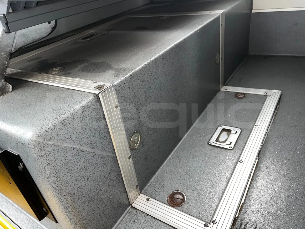 Volvo B4SC 7900  - Euro6 - 177kW - 12.134mt - floor hatches photo