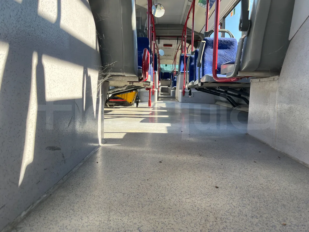 Mercedes-Benz Citaro G O530/Euro 4 - 260 Kw - 17,940 Mt - seat brackets photo