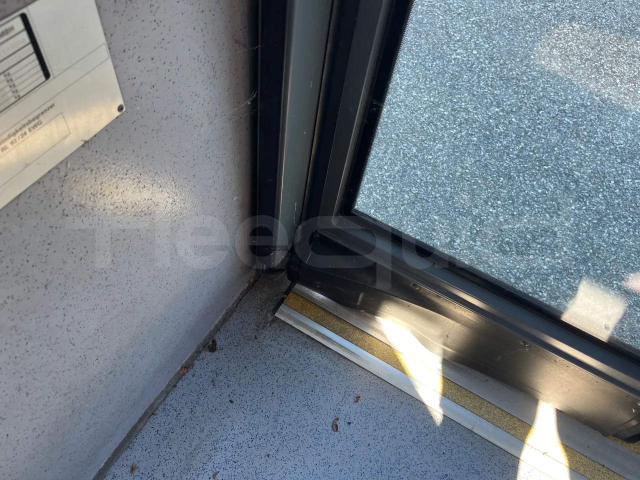 Mercedes-Benz Citaro G O530/Euro 4 - 260 Kw - 17,940 Mt - door mechanism photo