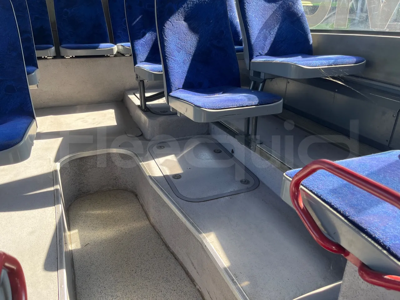 Mercedes-Benz Citaro G O530/Euro 4 - 260 Kw - 17,940 Mt - floor hatches photo
