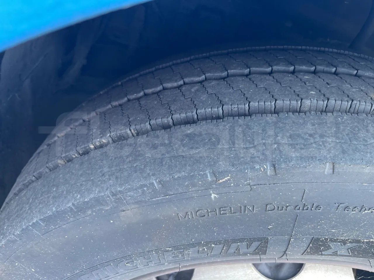 Mercedes-Benz Citaro G O530/Euro 4 - 260 Kw - 17,940 Mt - tread condition front tires right
