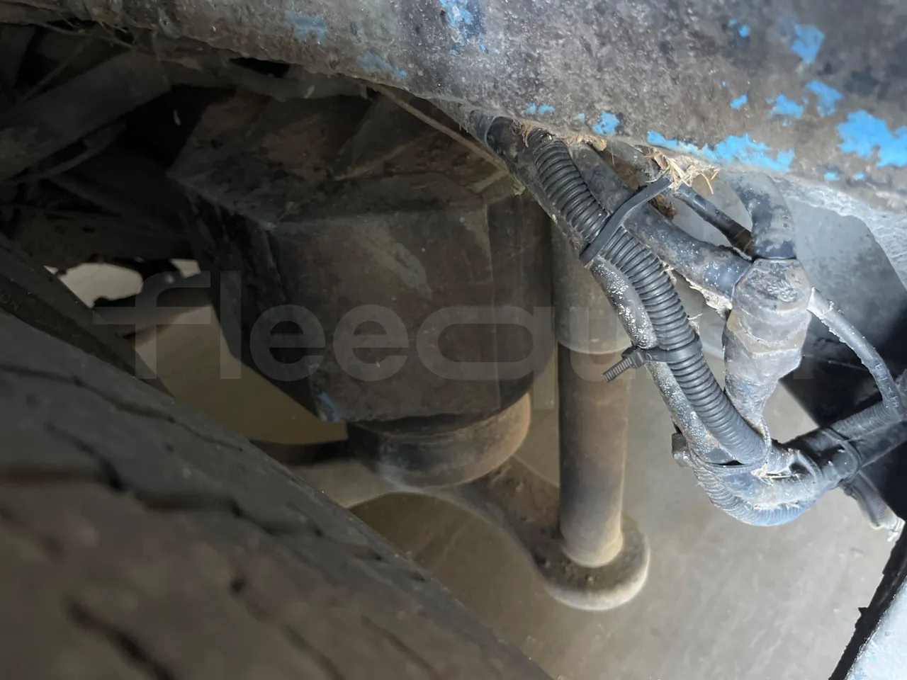 Mercedes-Benz Citaro G O530/Euro 4 - 260 Kw - 17,940 Mt - axel 3 shock absorbers 1 right