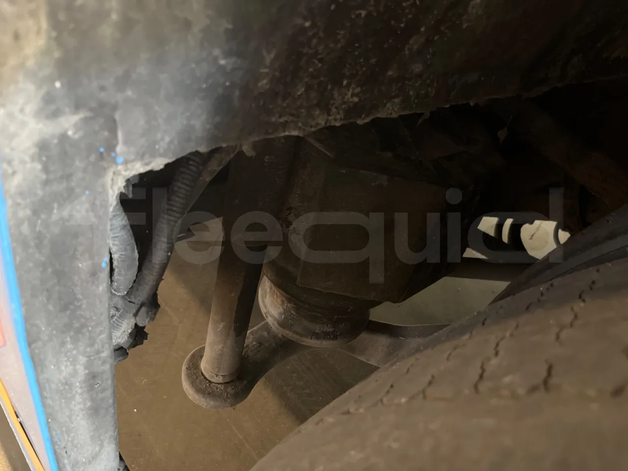 Mercedes-Benz Citaro G O530/Euro 4 - 260 Kw - 17,940 Mt - axle 2 shock absorbers 1 left