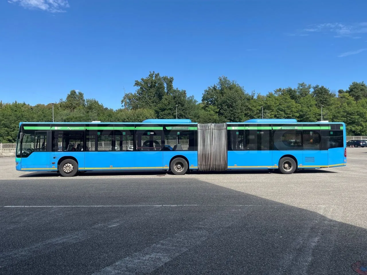 Mercedes-Benz Citaro G O530/Euro 4 - 260 Kw - 17,940 Mt - left side photo
