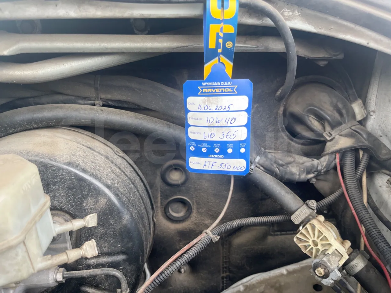 Mercedes-Benz Sprinter 519 CDI - engine plate photo