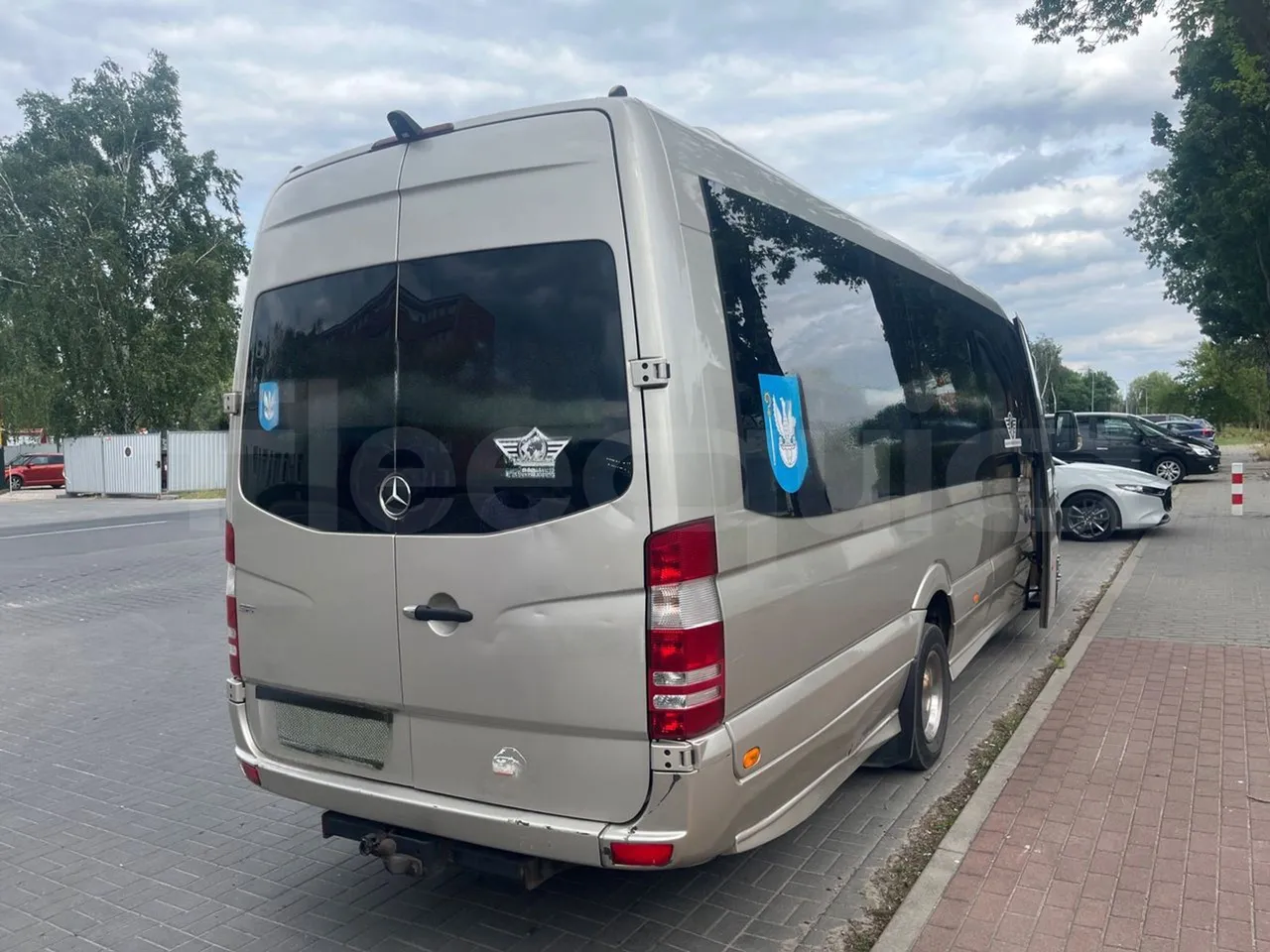 Mercedes-Benz Sprinter 519 CDI - 3/4 left rear side