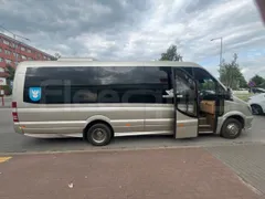 Mercedes-Benz Sprinter 519 CDI - rear hatch closed
