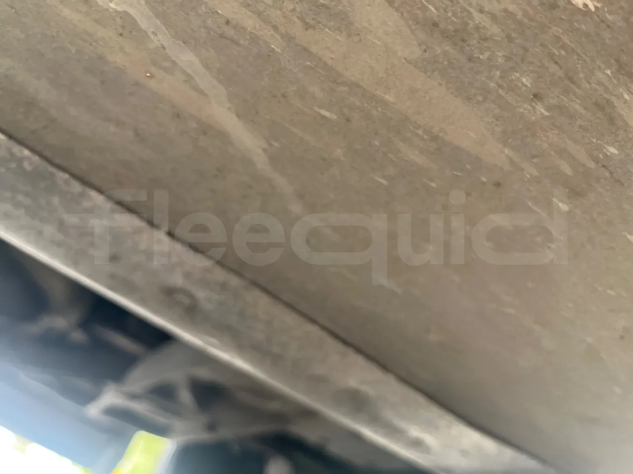 Mercedes-Benz Sprinter 519 CDI - front axle left side