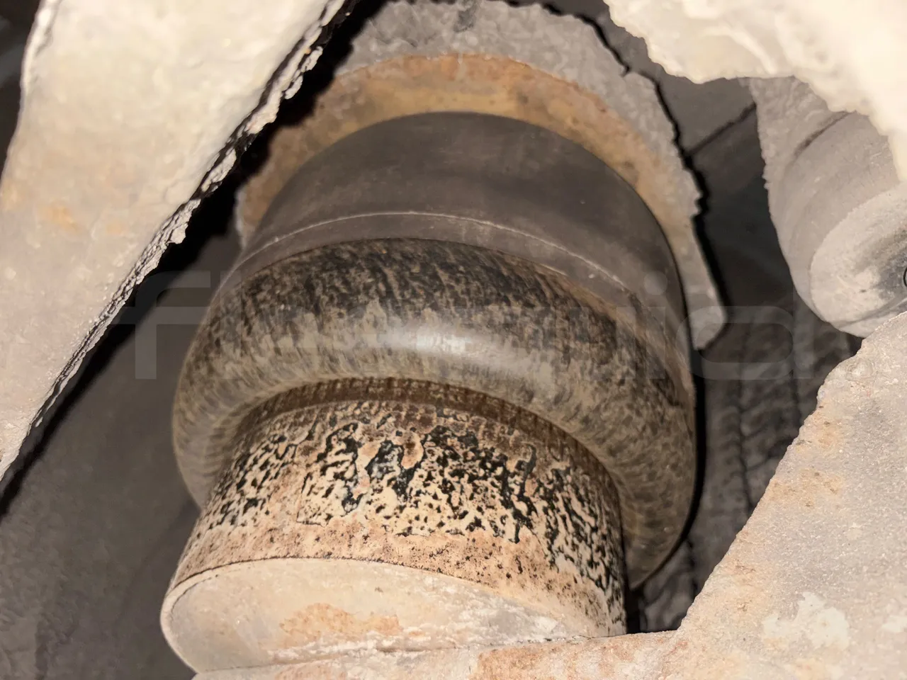 Mercedes-Benz Integro O550 447 N - EUR2 - 184kW - 12m - axel 2 air springs 1 right