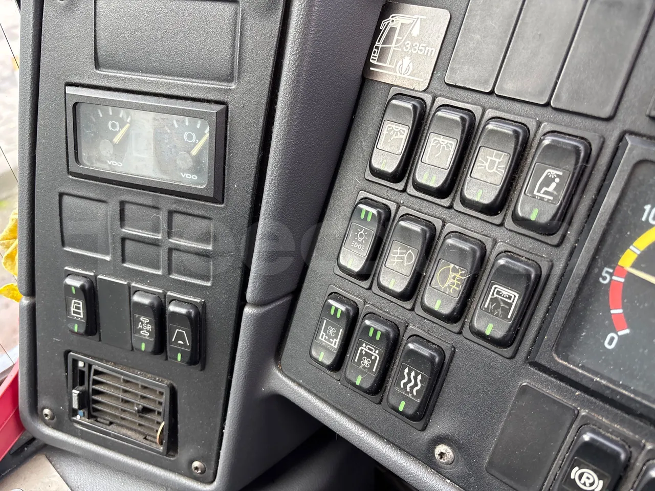 Mercedes-Benz Integro O550 447 N - EUR2 - 184kW - 12m - onboard devices 2