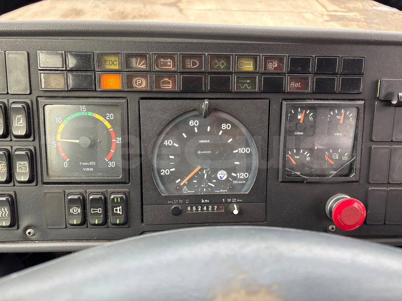 Mercedes-Benz Integro O550 447 N - EUR2 - 184kW - 12m - dashboard lights on