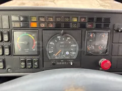 Mercedes-Benz Integro O550 447 N - EUR2 - 184kW - 12m - dashboard lights on