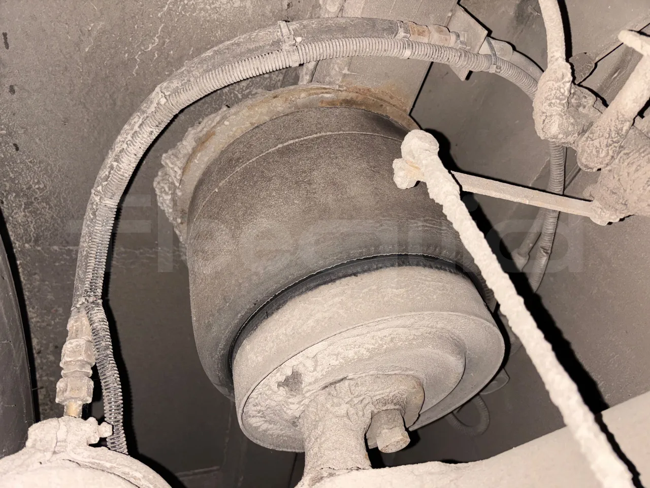 Mercedes-Benz Integro O550 447 N - EUR2 - 184kW - 12m - front air springs right