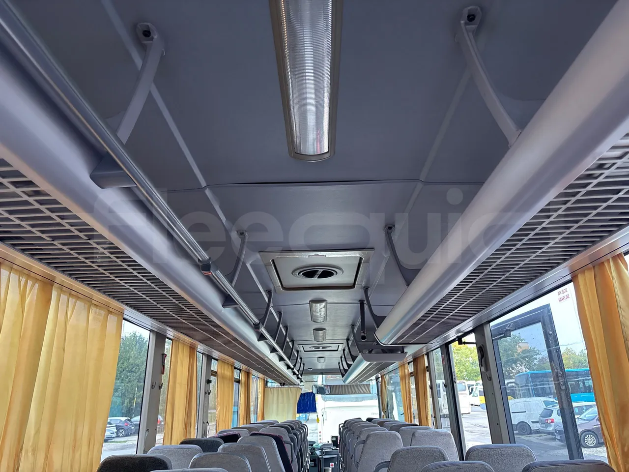 Mercedes-Benz Integro O550 447 N - EUR2 - 184kW - 12m - overhead compartments photo