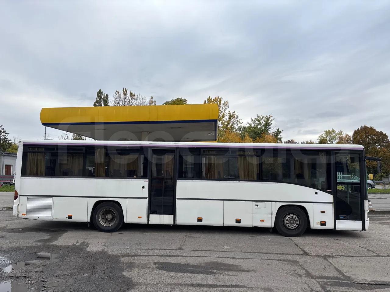 Mercedes-Benz Integro O550 447 N - EUR2 - 184kW - 12m - right side doors closed