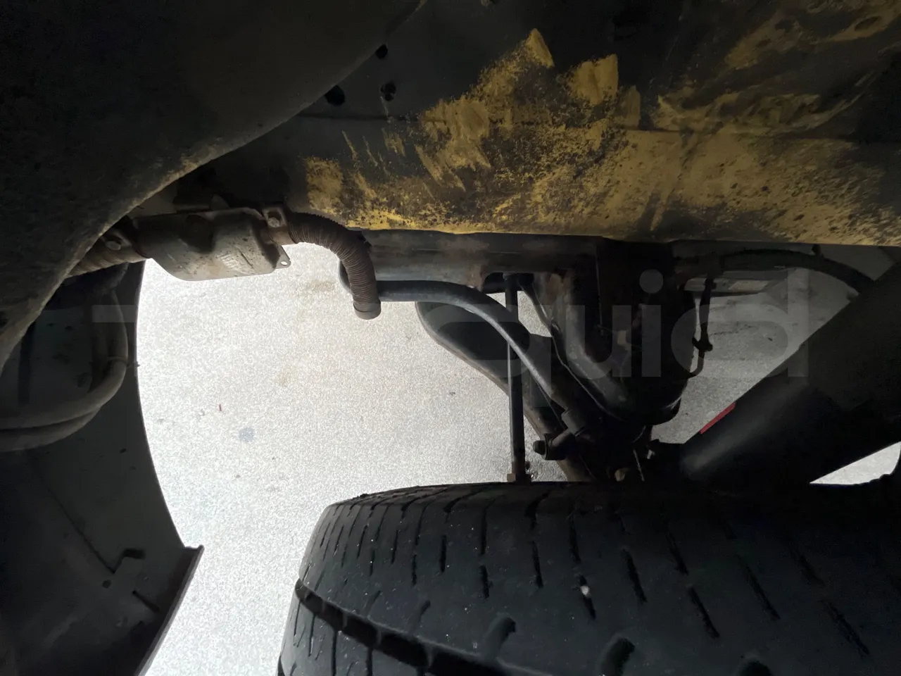 Mercedes-Benz Sprinter AGMB 413CDI - Euro 3 - 95 kW - 6.595 mt - front brake calipers left