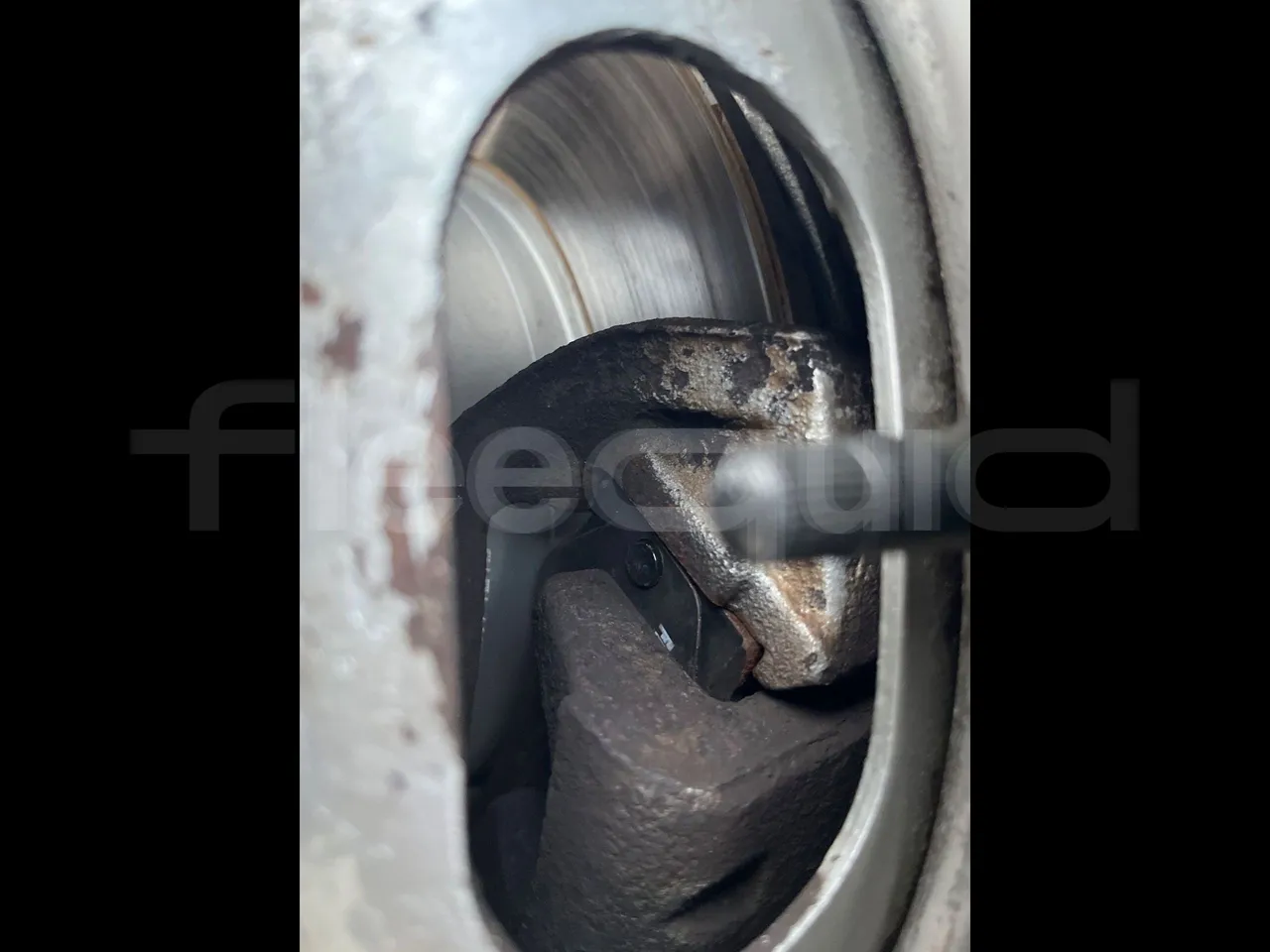 Mercedes-Benz Sprinter AGMB 413CDI - Euro 3 - 95 kW - 6.595 mt - front discs left