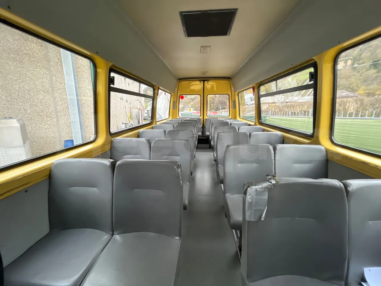 Mercedes-Benz Sprinter AGMB 413CDI - Euro 3 - 95 kW - 6.595 mt - interior reverse seats driver height