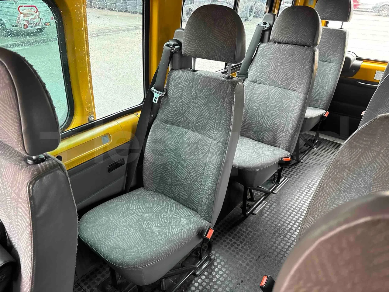 Ford Transit FCDYDOFA - Euro3 - 92kW - 6.374mt - single seat detail