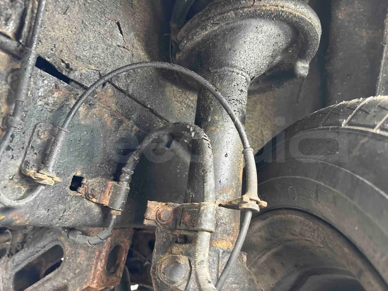 Ford Transit FCDYDOFA - Euro3 - 92kW - 6.374mt - front shock absorbers left