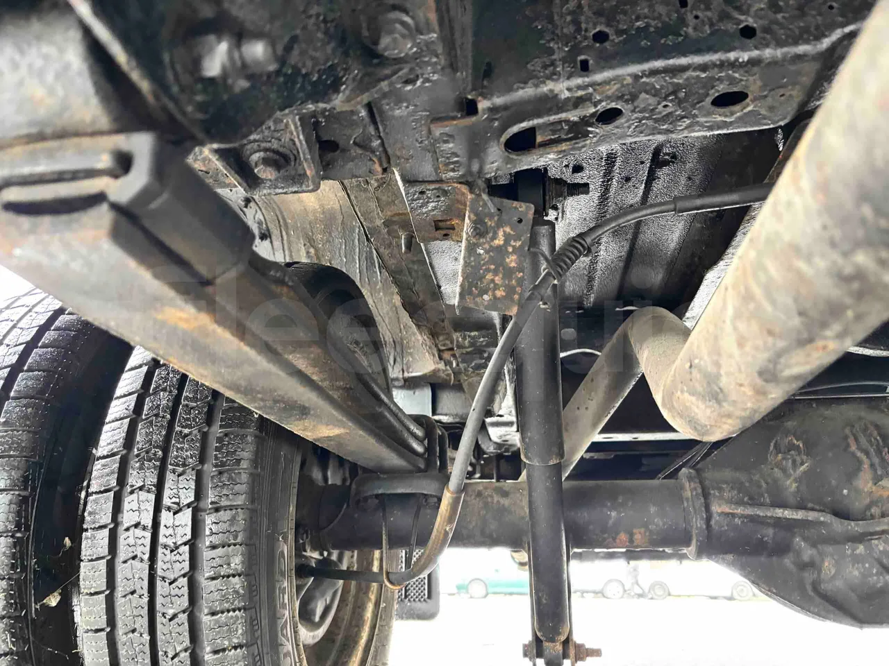 Ford Transit FCDYDOFA - Euro3 - 92kW - 6.374mt - axel 2 leaf spring right