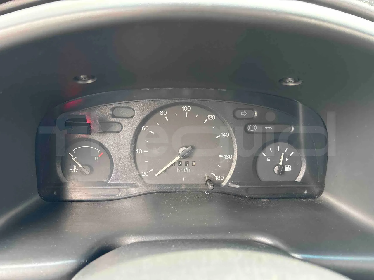 Ford Transit FCDYDOFA - Euro3 - 92kW - 6.374mt - steering wheel photo