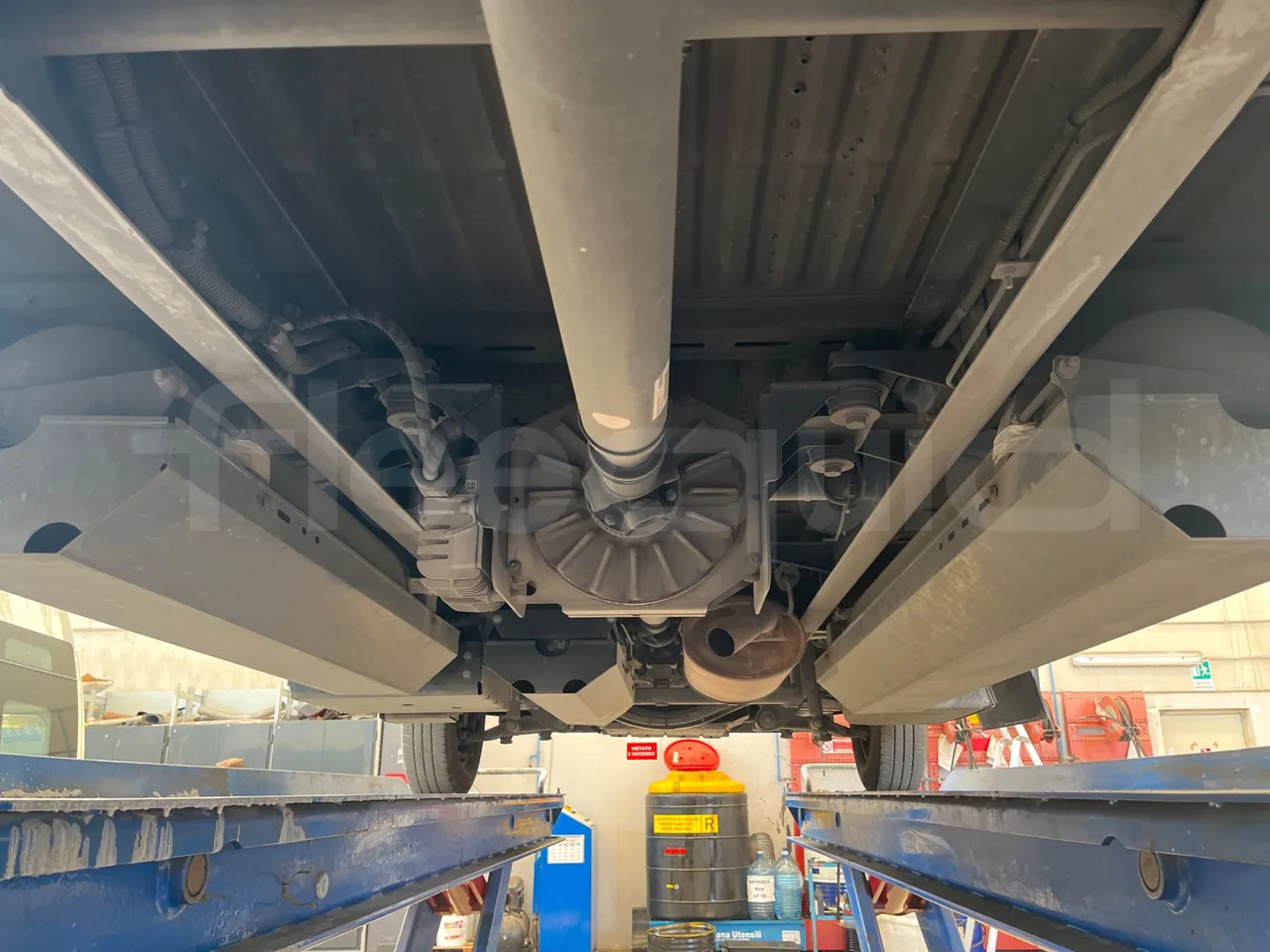 Iveco Daily 50C14N - EUR6 - 100kW - 7.729m - bellows turntable (18m)