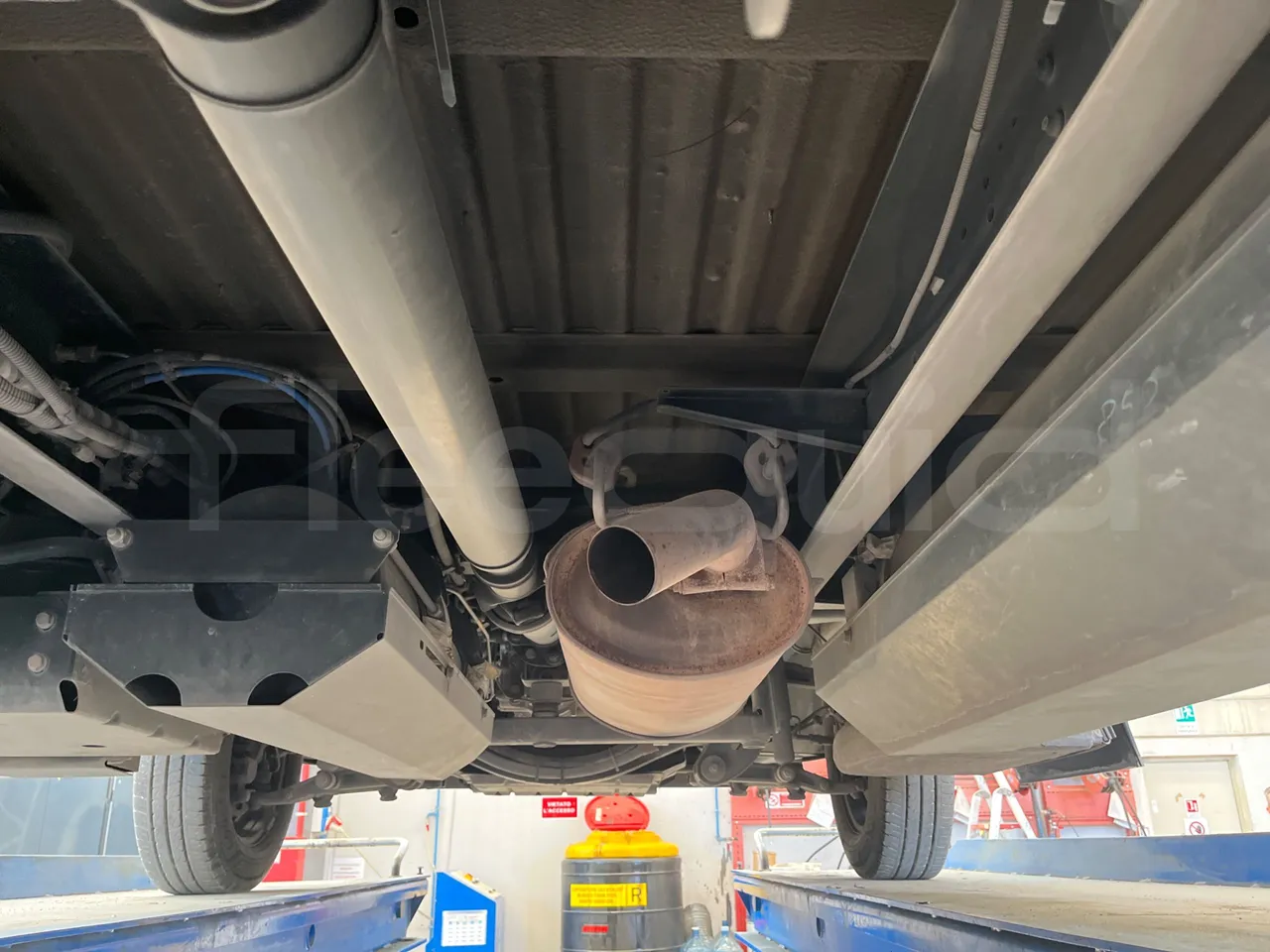 Iveco Daily 50C14N - EUR6 - 100kW - 7.729m - exhaust photo