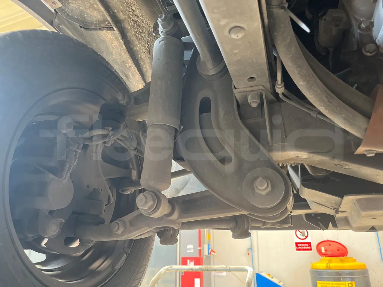Iveco Daily 50C14N - EUR6 - 100kW - 7.729m - front air springs left