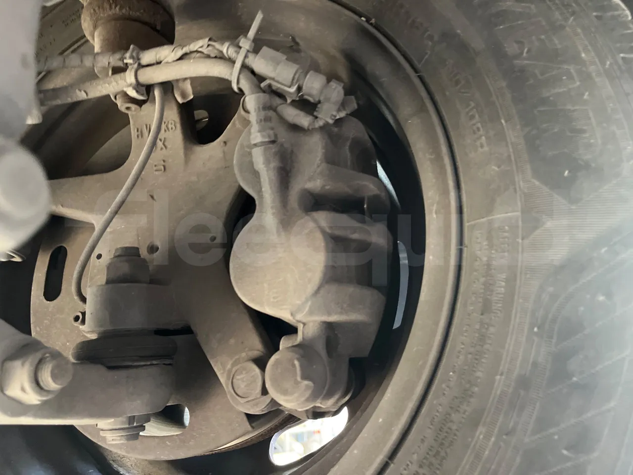 Iveco Daily 50C14N - EUR6 - 100kW - 7.729m - front brake calipers right