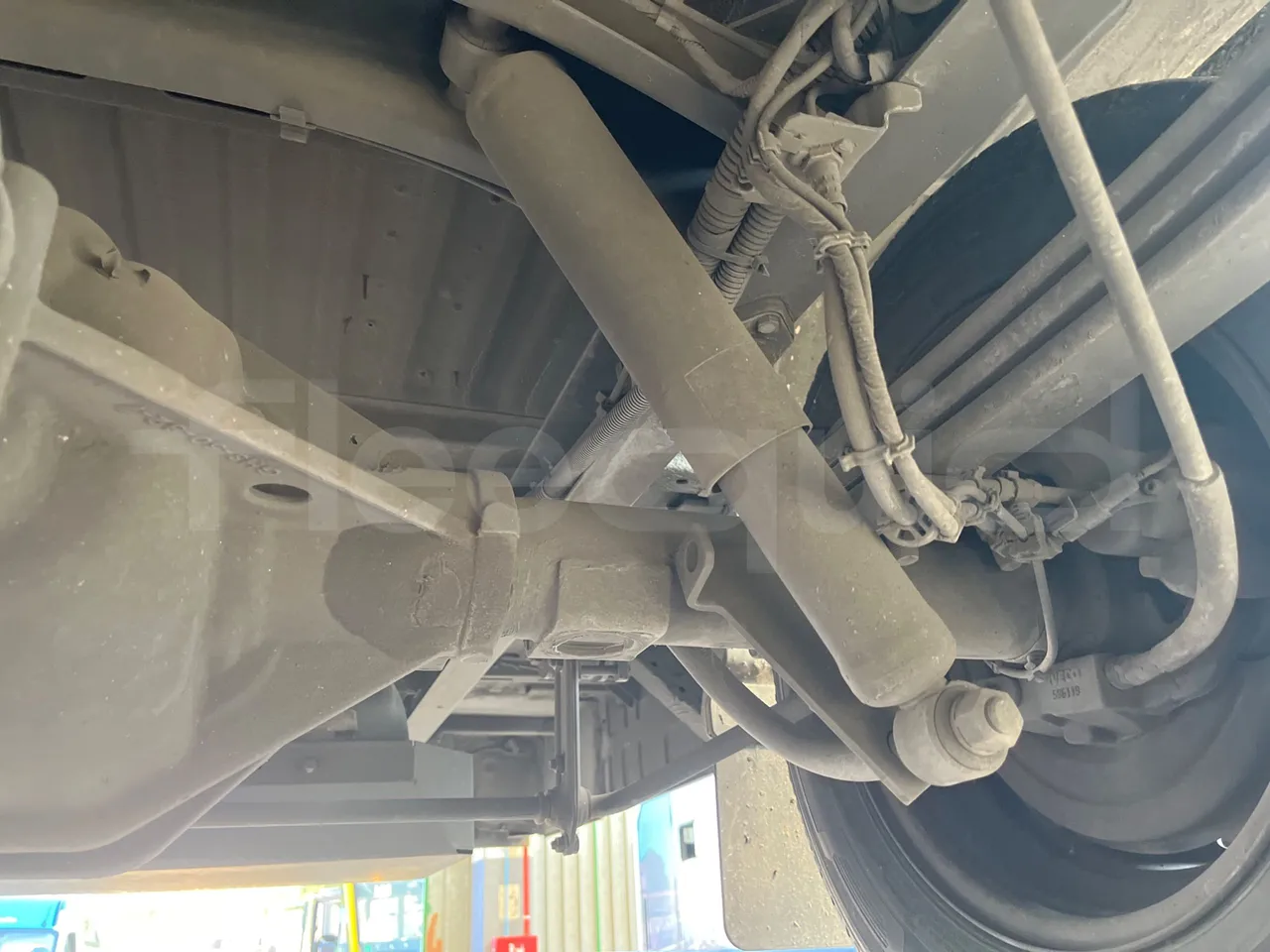 Iveco Daily 50C14N - EUR6 - 100kW - 7.729m - axle 2 shock absorbers 1 left