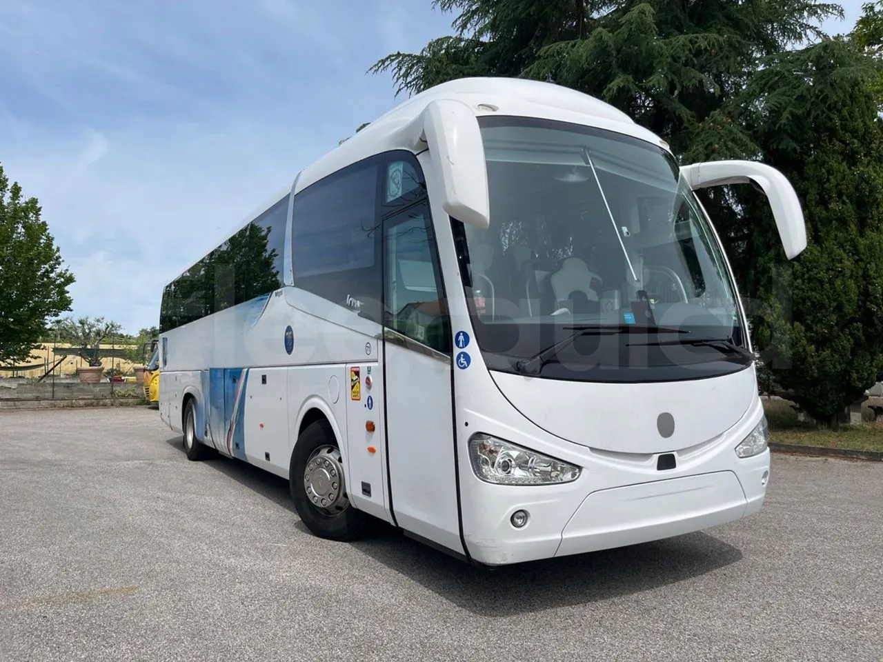 Irizar i6 - Base cover photo