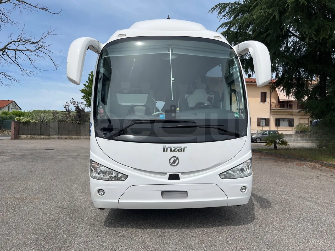 Irizar Daf - front photo