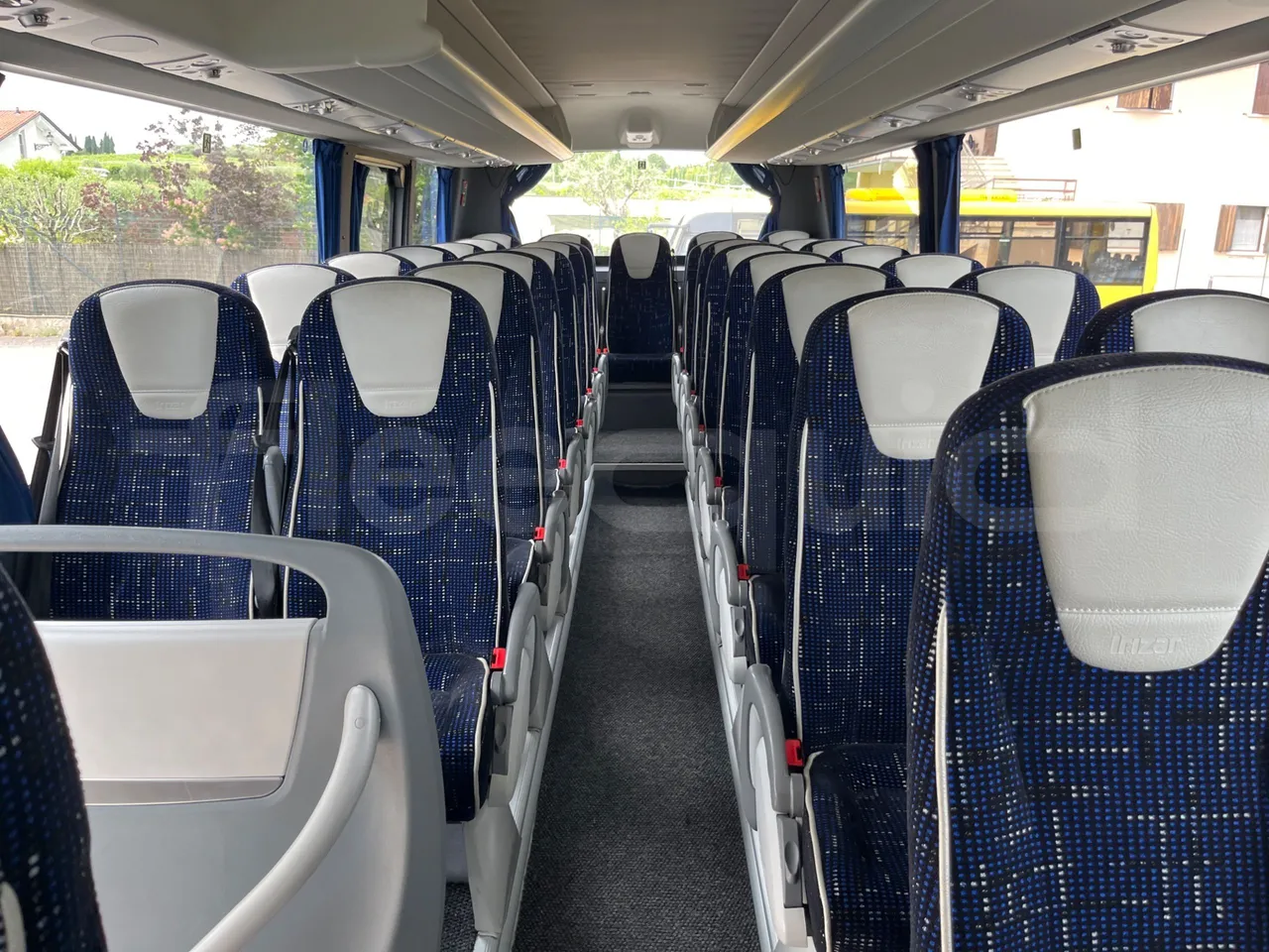 Irizar Daf - reverse view middle aisle
