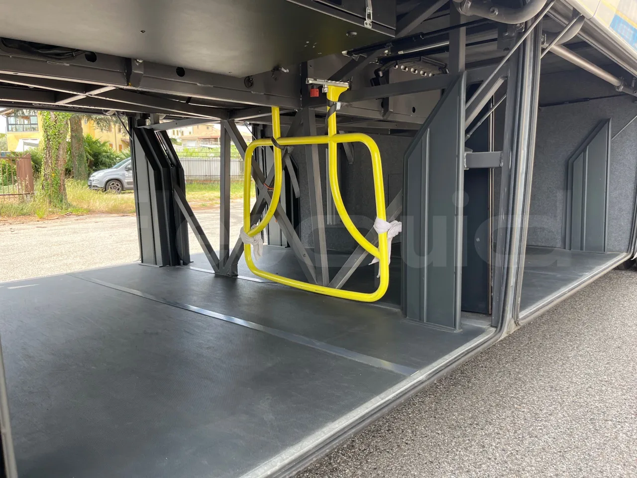 Irizar Daf - internal frame rust check