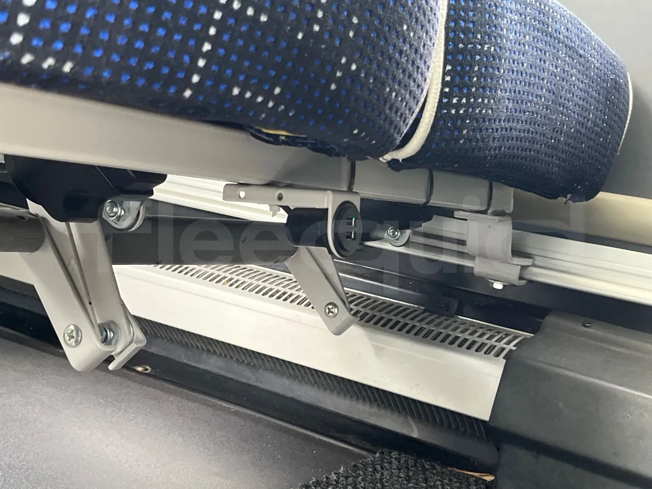 Irizar Daf - power outlets detail