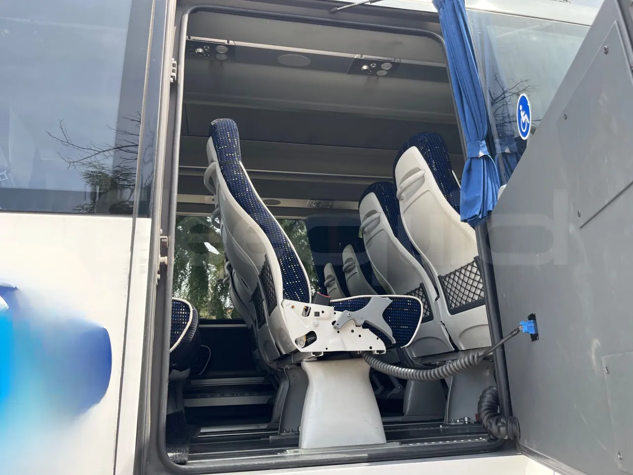Irizar Daf - platform open photo