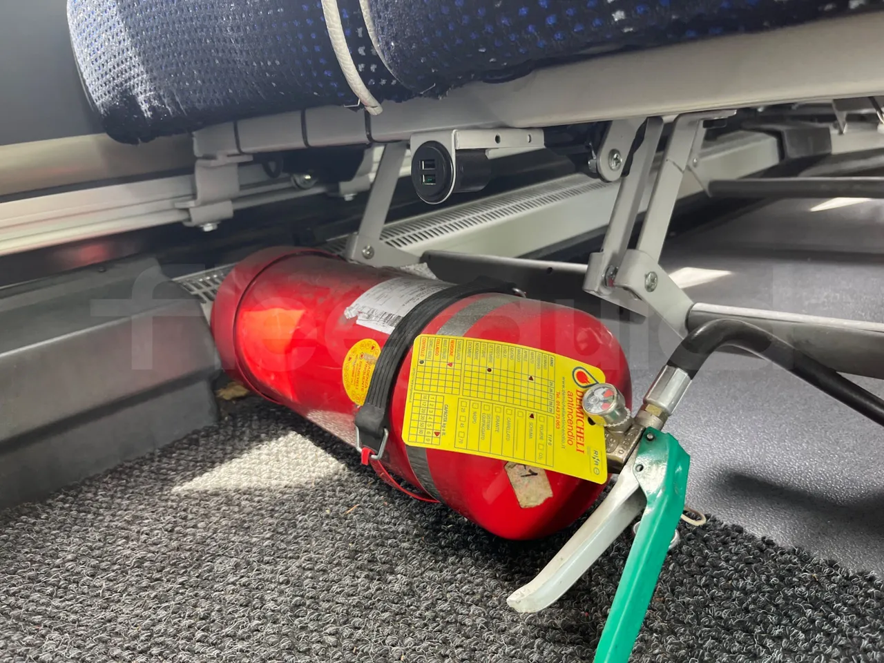 Irizar Daf - table detail photo