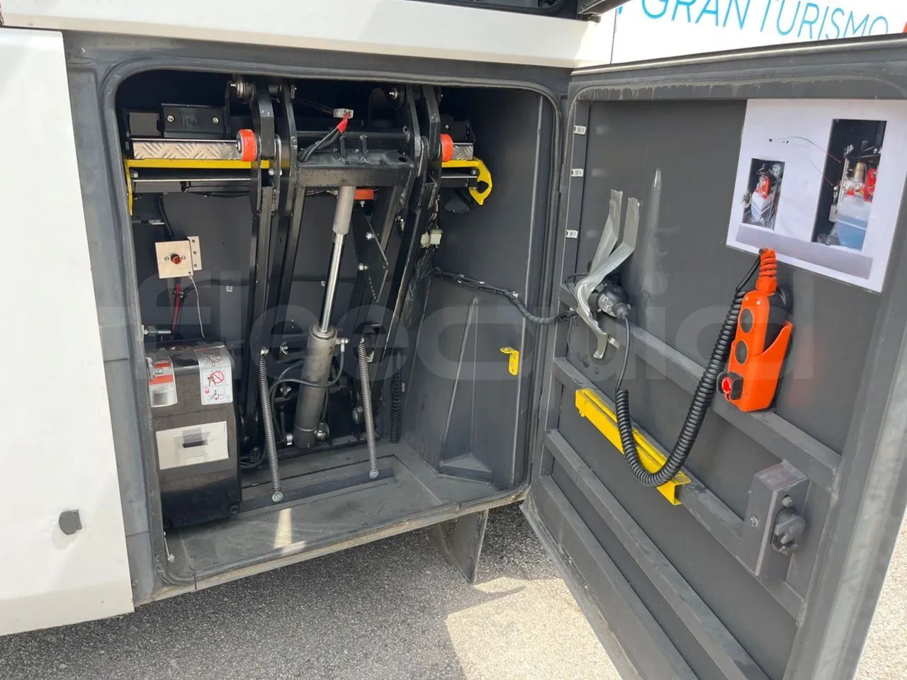 Irizar Daf - turntable external (18m)