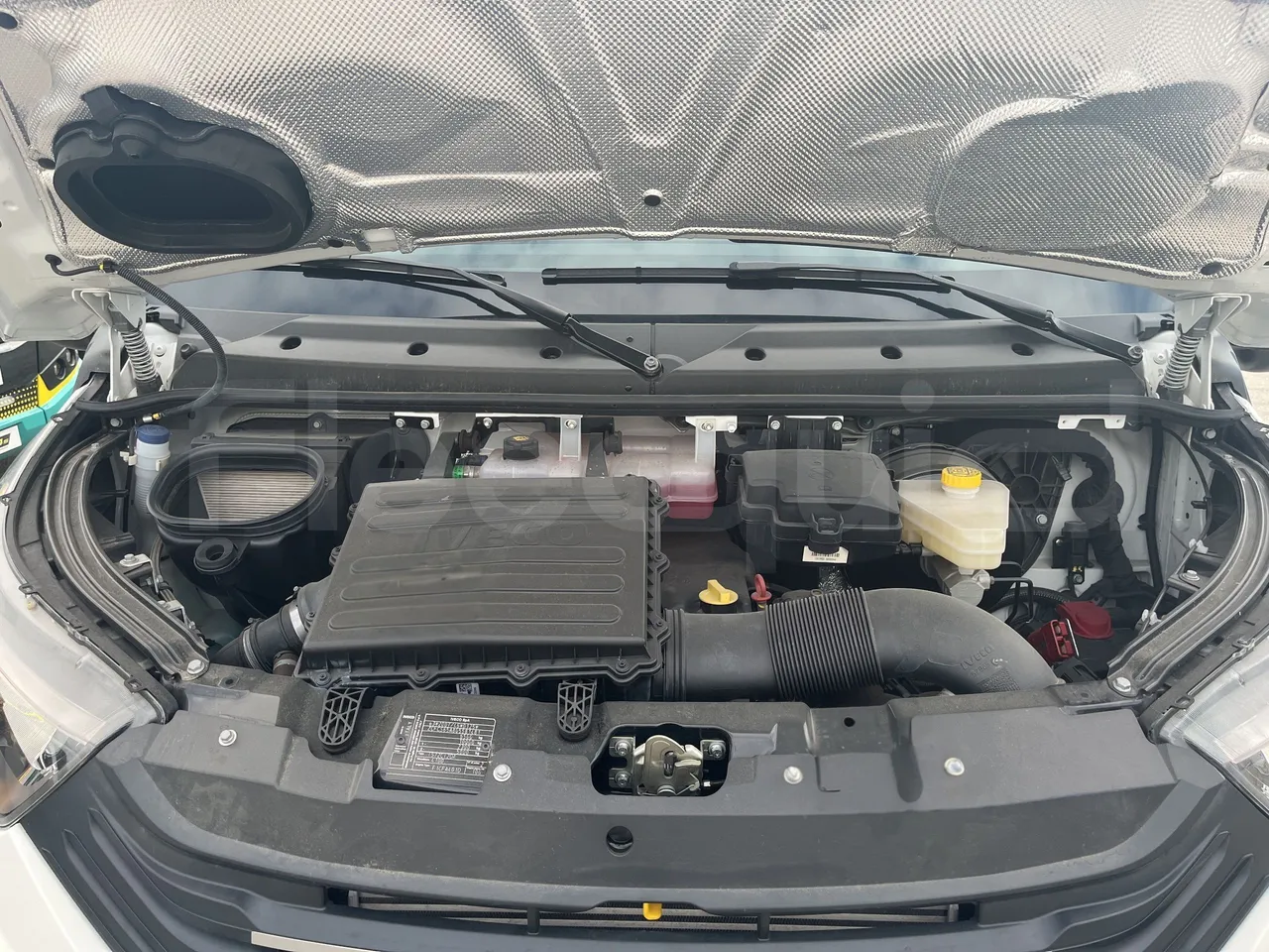 Iveco Daily - Front Engine