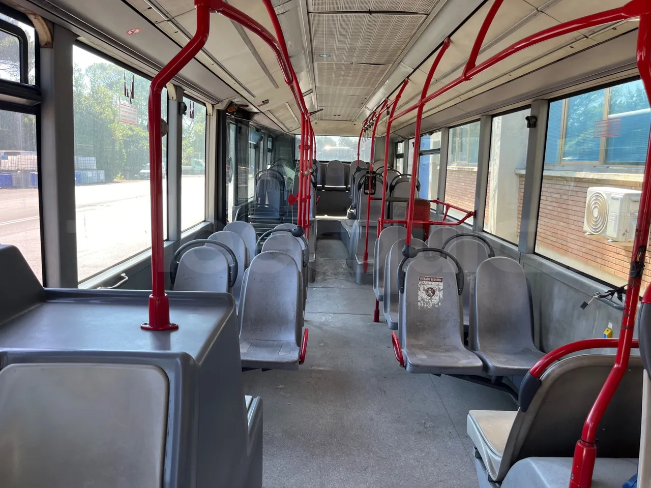 Mercedes-Benz Citaro O 530 /S93/AC-2/E3 Euro 3 12 M 205kw - interior reverse seats driver height (mandatory for bus to scrap)