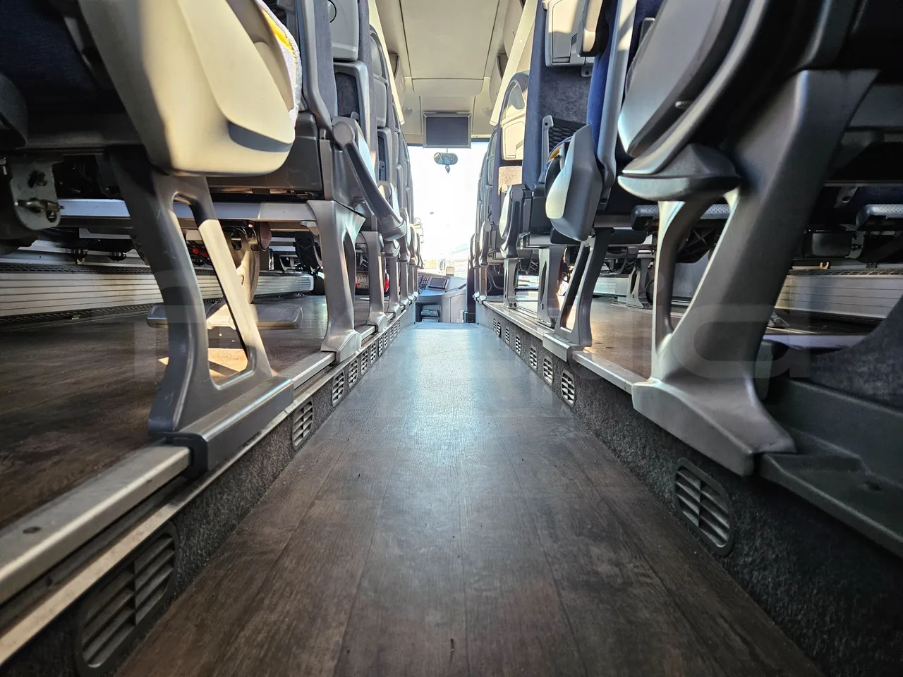 Setra S416 GT-HD/2 - EUR5 - 315kW - 13.020m - seat brackets photo