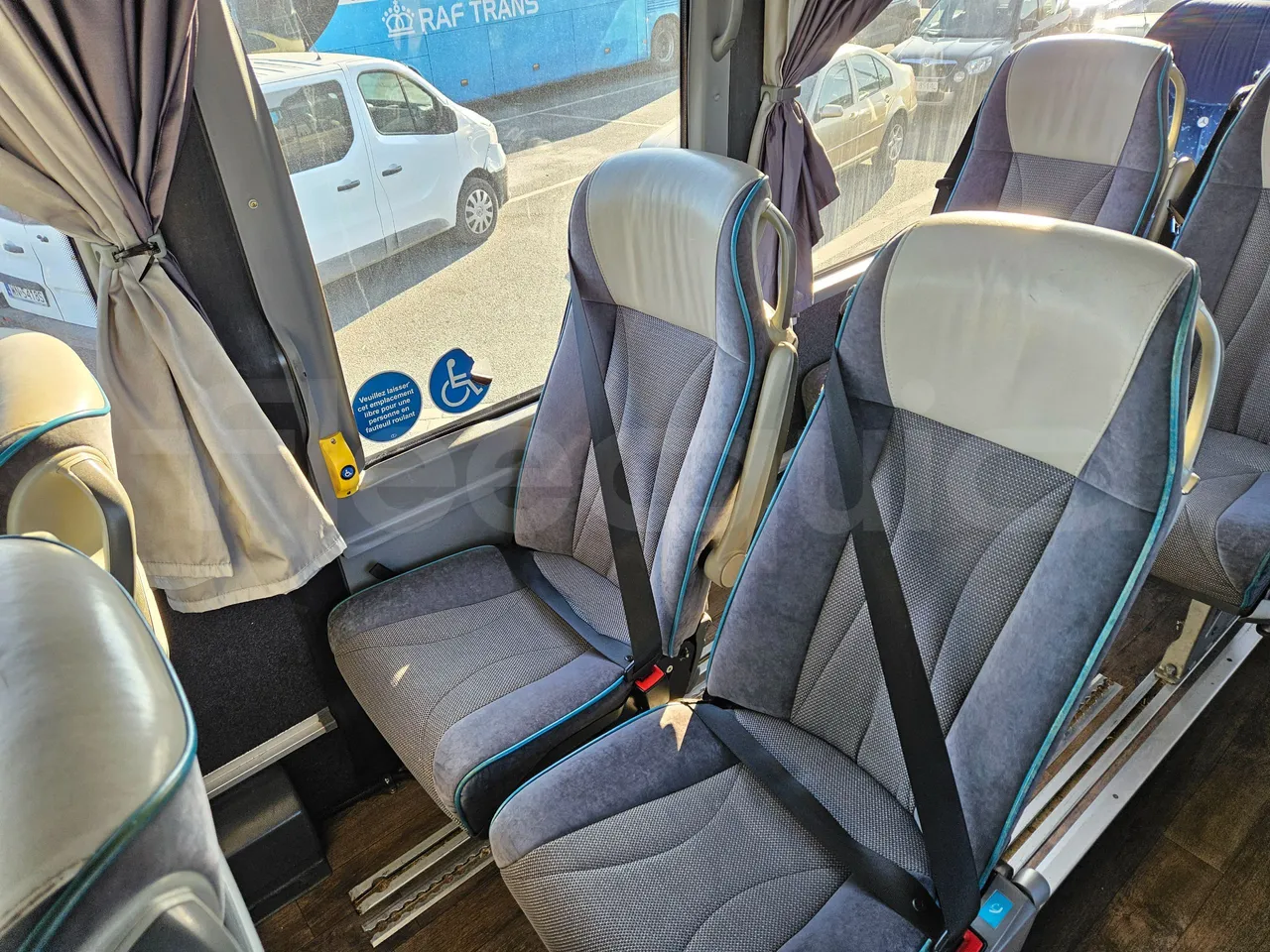 Setra S416 GT-HD/2 - EUR5 - 315kW - 13.020m - disabled area photo