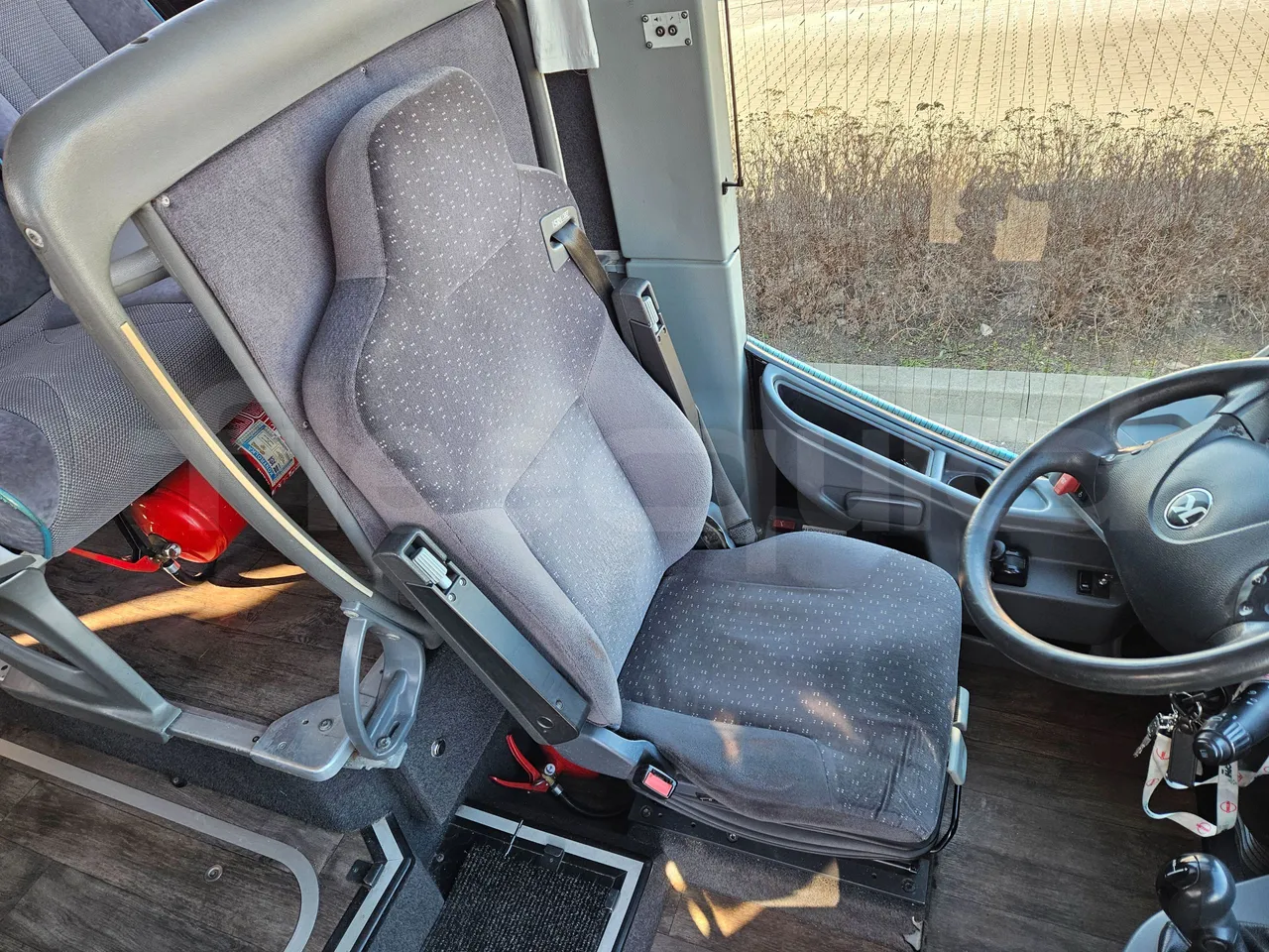 Setra S416 GT-HD/2 - EUR5 - 315kW - 13.020m - driver's seat photo
