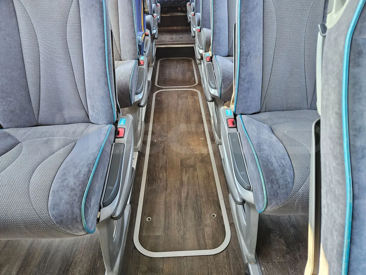 Setra S416 GT-HD/2 - EUR5 - 315kW - 13.020m - floor hatches photo