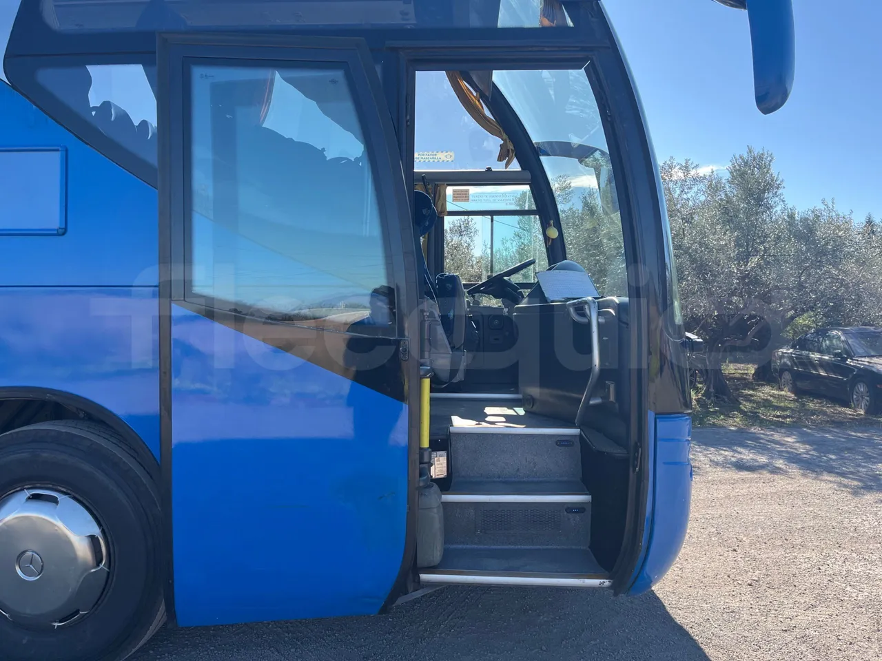 Mercedes-Benz OC 500 RF 	1842 - Euro4 - 315kW - 13mt - front door 2 open