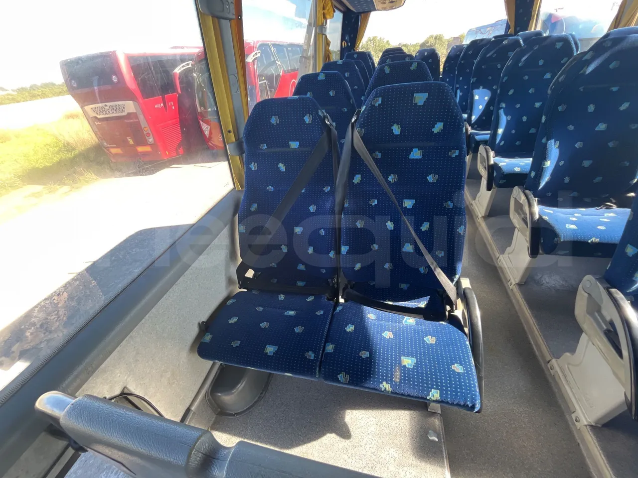 Mercedes-Benz OC 500 RF 	1842 - Euro4 - 315kW - 13mt - central seat safety belt