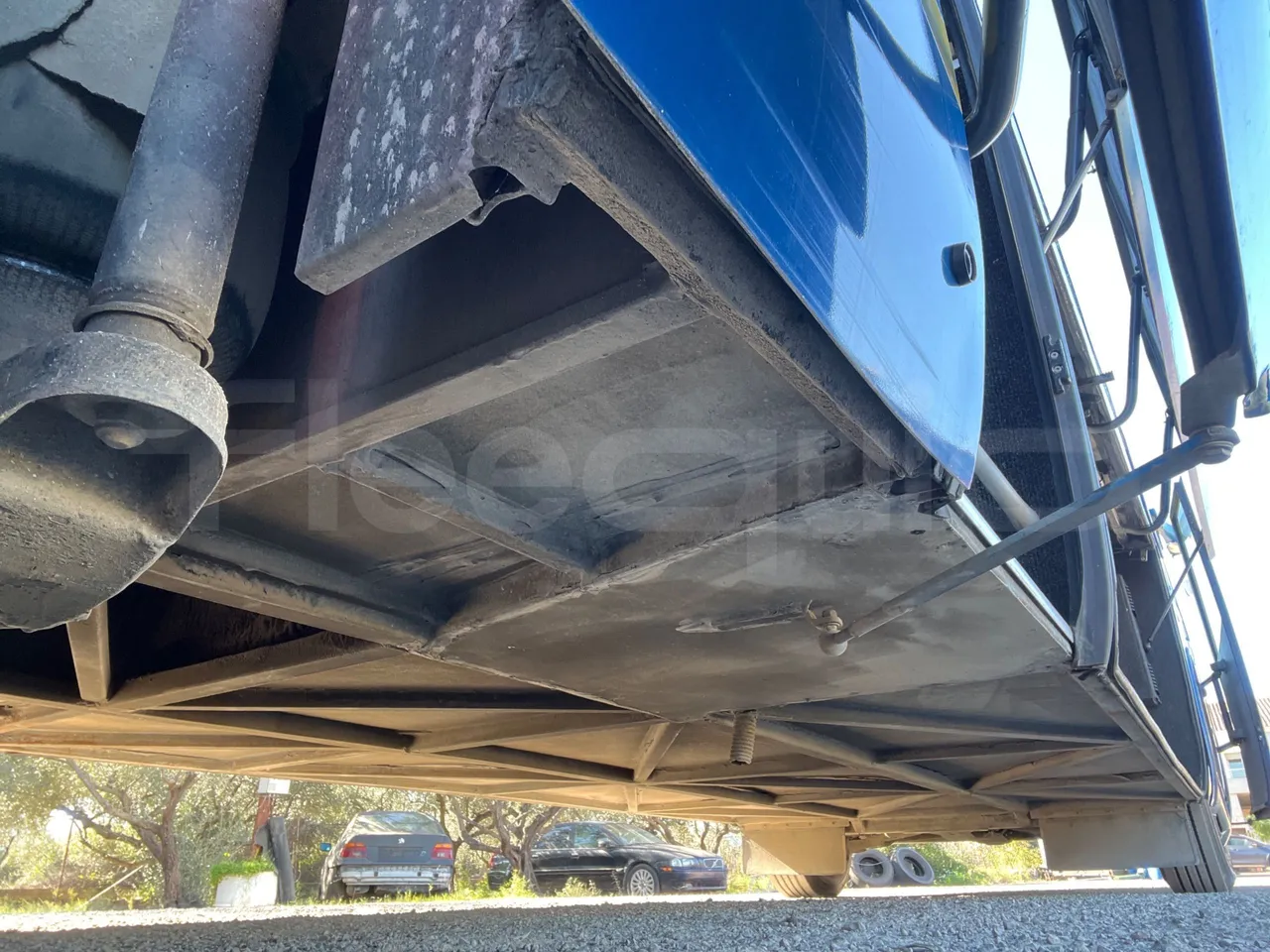 Mercedes-Benz OC 500 RF 	1842 - Euro4 - 315kW - 13mt - axel 3 discs left